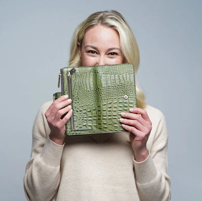 Small vs Long Wallets for Women: Which Is Best?