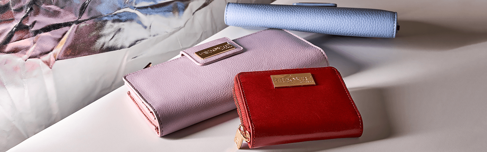 Zippered Leather Wallets for Women, offering secure storage with premium leather design.