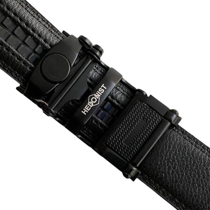 Black Plate Automatic belt buckle 1.15" , hardware close-up, for ratchet leather belts by Hedonist Chicago