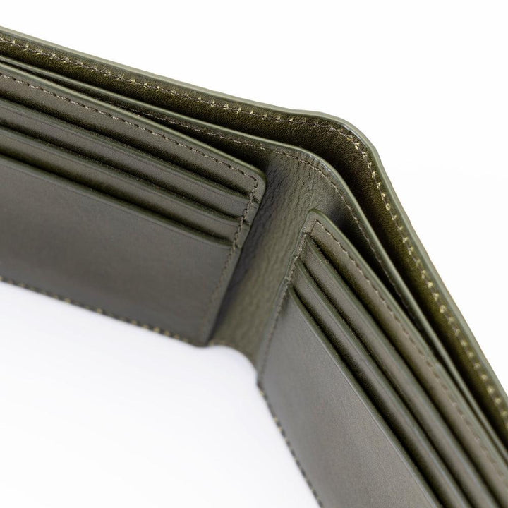 Classic Bifold Wallet and Traveler Wallet Croco Green Set
