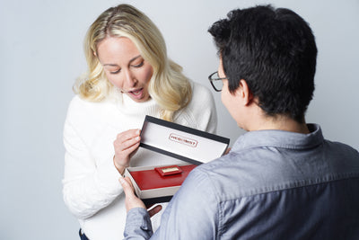 Leather Accessories Guide: How to Choose Timeless Pieces That Elevate Your Everyday Style