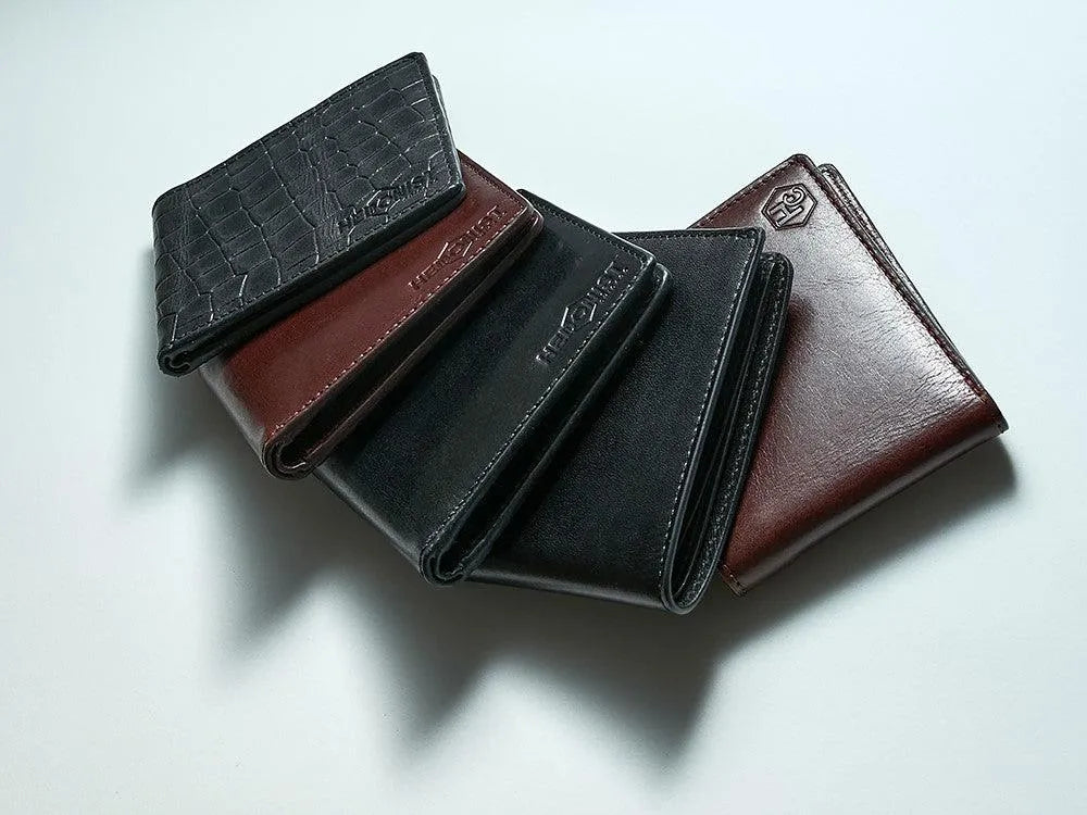 Guide to men's wallets covering styles, materials, and how to choose the right one.