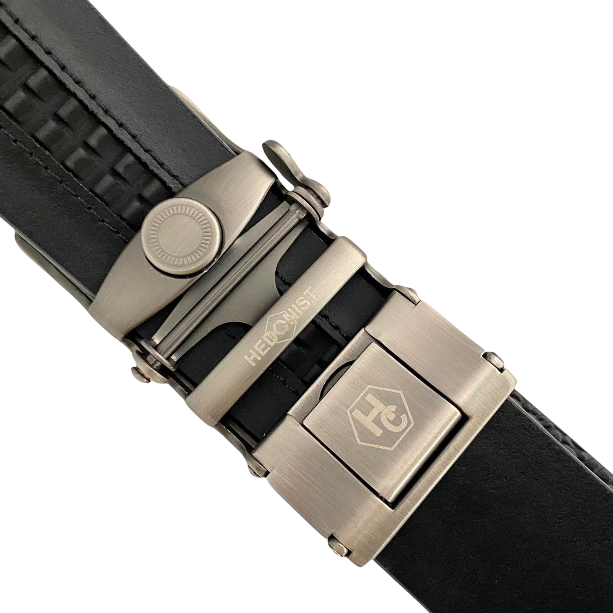 Black croco leather ratchet belt with silver buckle, buckle close-up