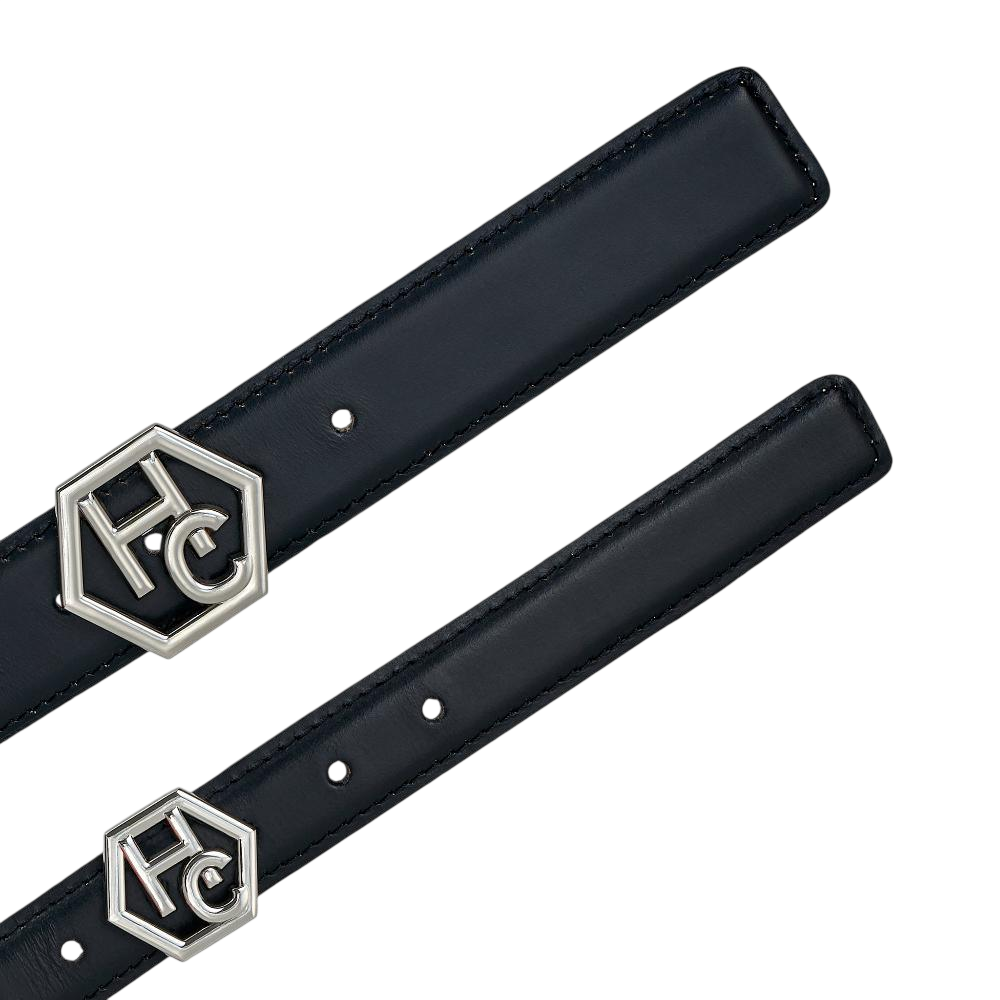 Buckle close-up on women's reversible design leather belt - black - Hedonist Chicago (1"/1.3", reversible with ivory)