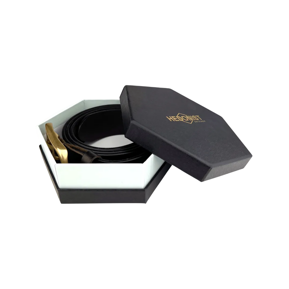 Brown leather belt with buckle, presented in gift box