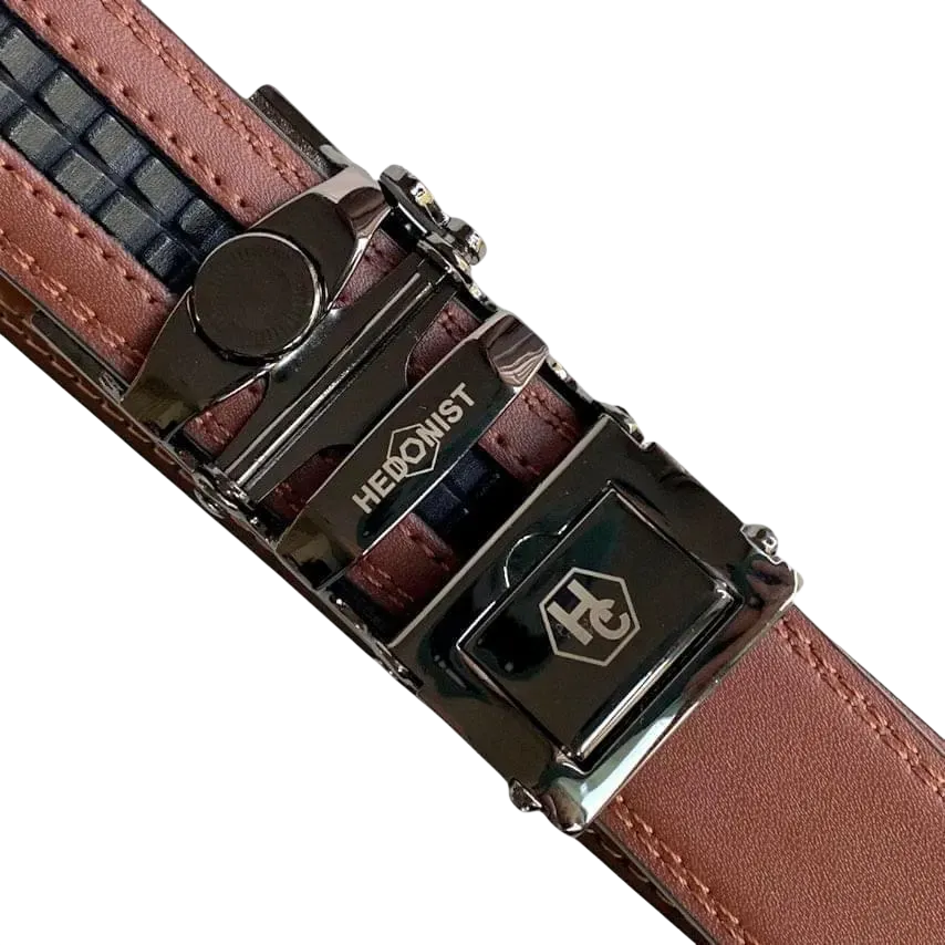 Brown leather dress ratchet belt with saffiano effect buckle, hardware close-up