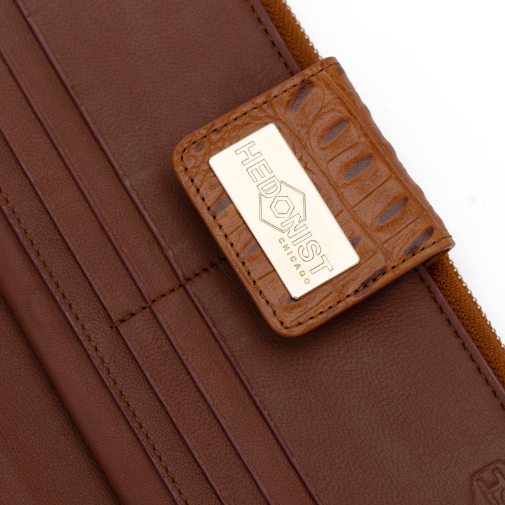 Croc-Embossed_Brown_Lether_Wallet_for_Women_Hedonist_Chicago | 
 snap