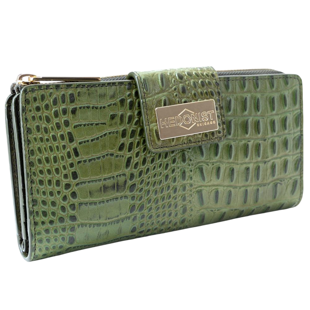 Light green leather keychain and croco green traveler wallet gift set, packaging view