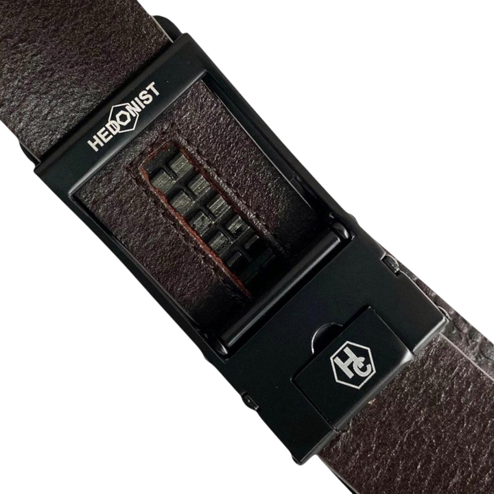 Black Automatic belt buckle 1.38" , hardware close-up, for ratchet leather belts by Hedonist Chicago