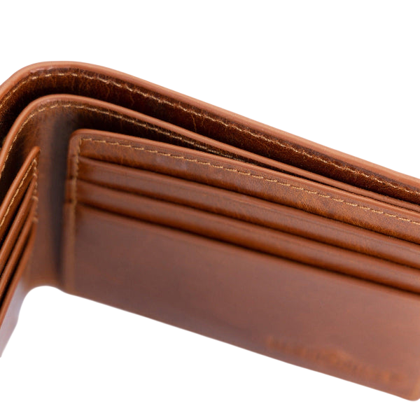 Bifold Brown Croc-Embossed Leather Wallet for Men - Venezia - at least 6 credit cards