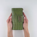 Video with green croco wallet