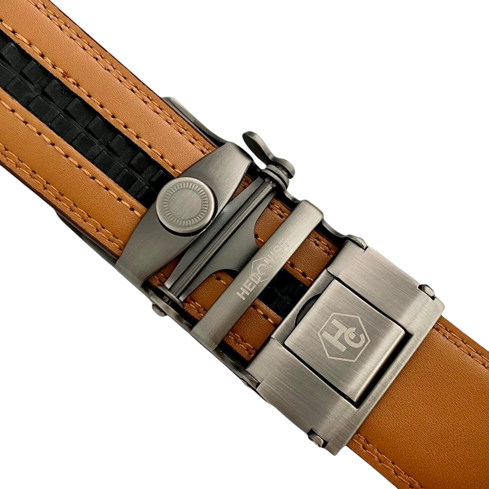 Red-brown leather ratchet belt with silver buckle, buckle close-up